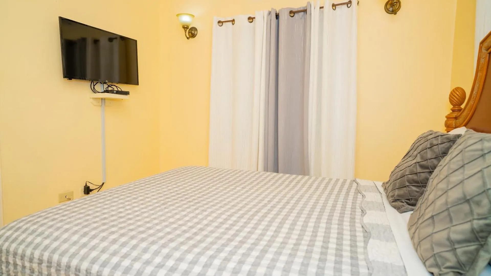 Connie'S Comfort Suites 세인트존스 앤티가 바부다