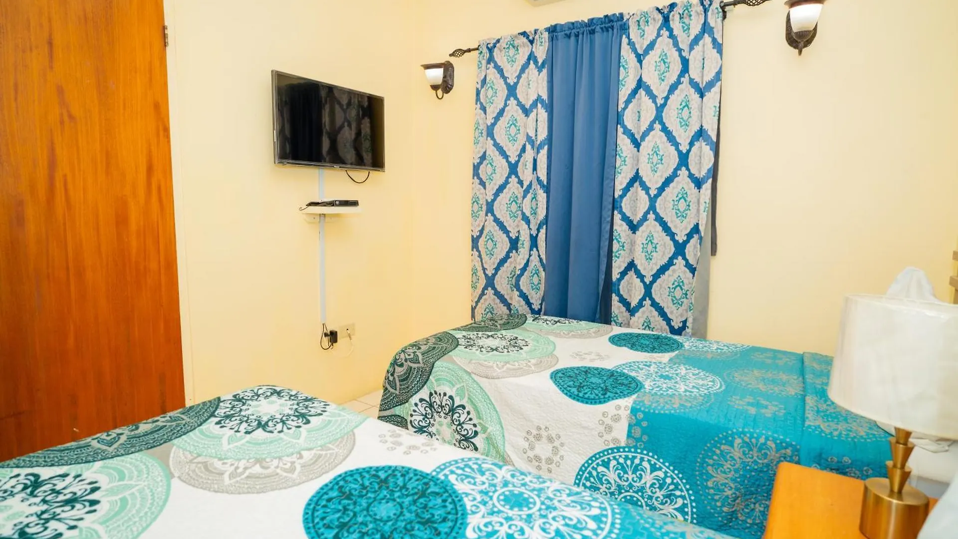 Connie'S Comfort Suites St. John's Antigua/Barbuda